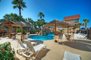 2 Blocks to the Beach, Patio, Resort Pool w Slide Tranquil Tides by AvantStay